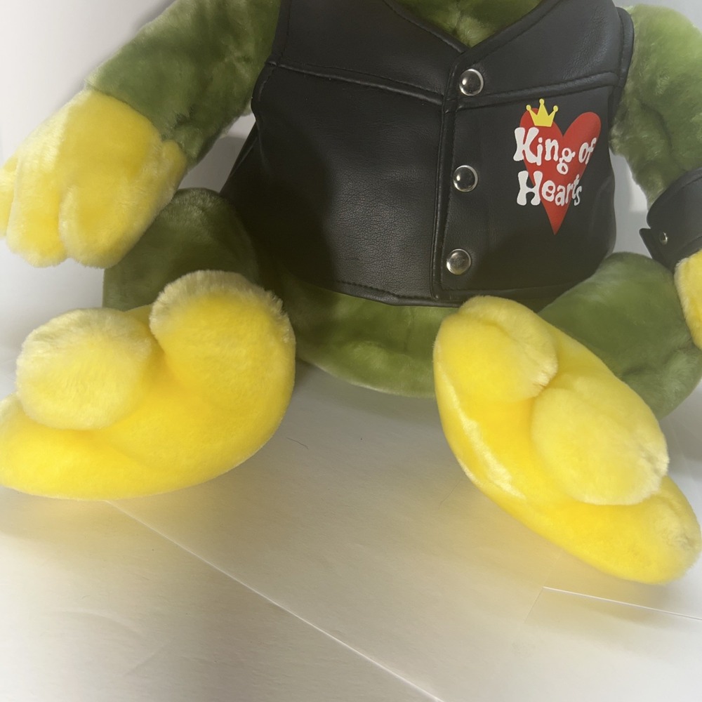 DanDee Collector's Choice 19" Plush King of Hearts Frog w/ Biker Vest Stuffed - Picture 4 of 8